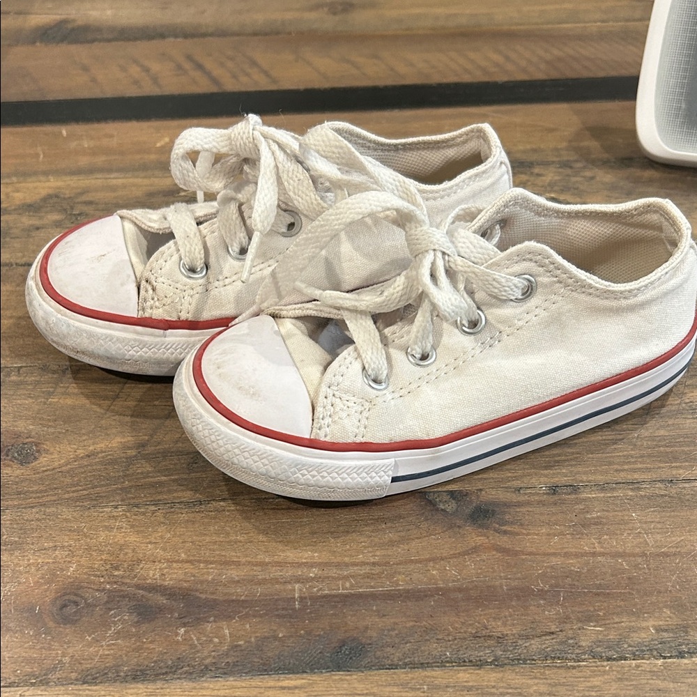 Classic Converse Chuck Kids Sneakers